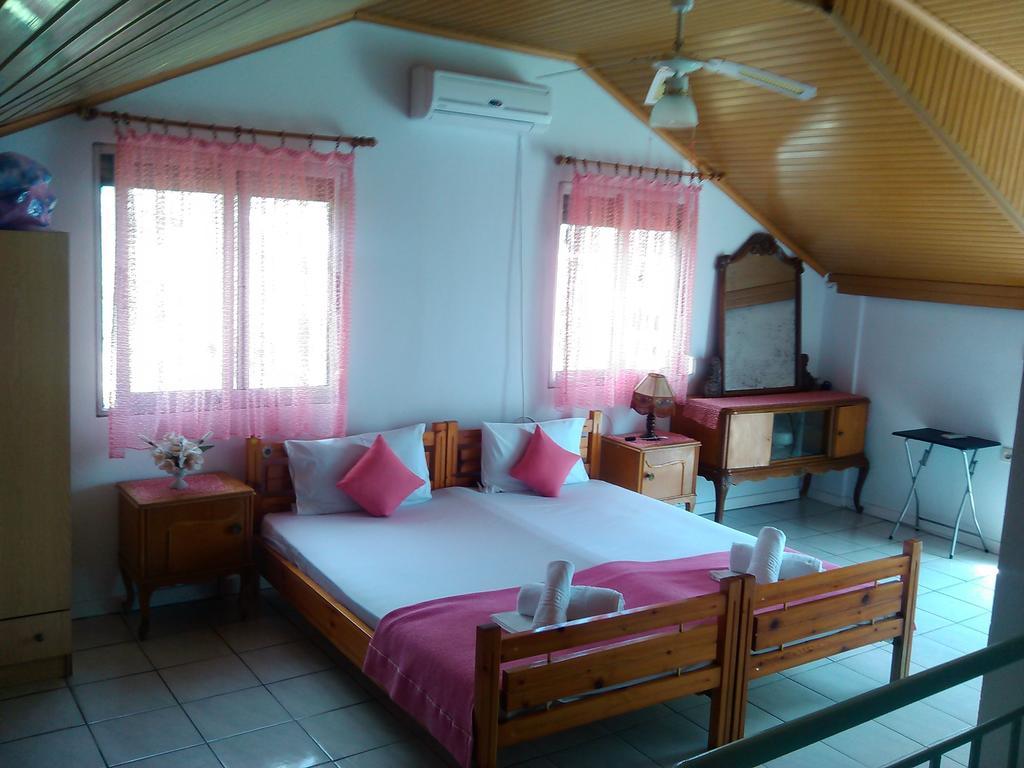 Apartament House Mantesos Kinira Zewnętrze zdjęcie